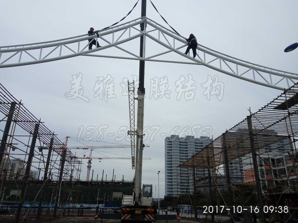 江苏某中学门球场膜结构罩棚